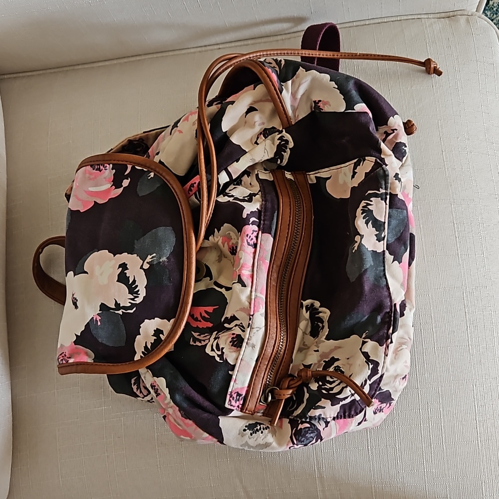 AEO drawstring backpack